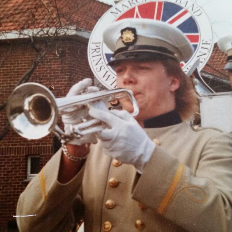 Henk Robbemond op trompet bij Prins Willem van Oranje